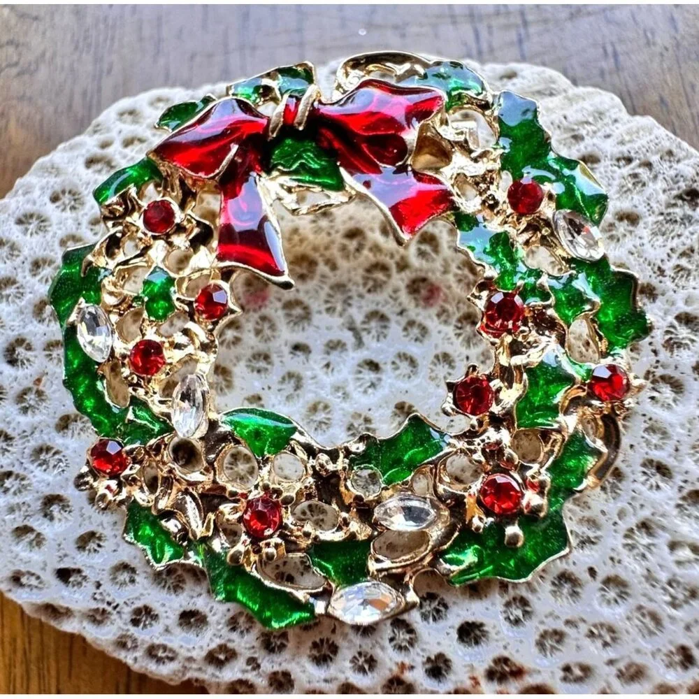 Christmas Wreath Pin Brooch New Red Green Crystal Bow Festive Holidays Nostalgic